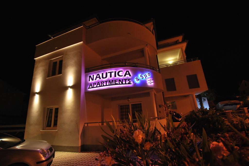 Nautica Apartments Betina  Luaran gambar