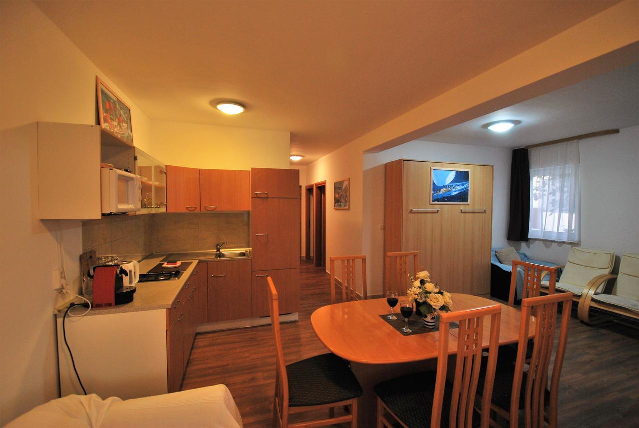 Nautica Apartments Betina  Luaran gambar